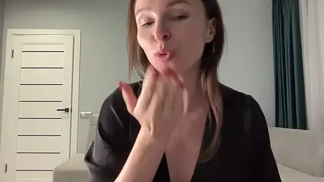 IngridMuller – webcam model profile photo Image 9