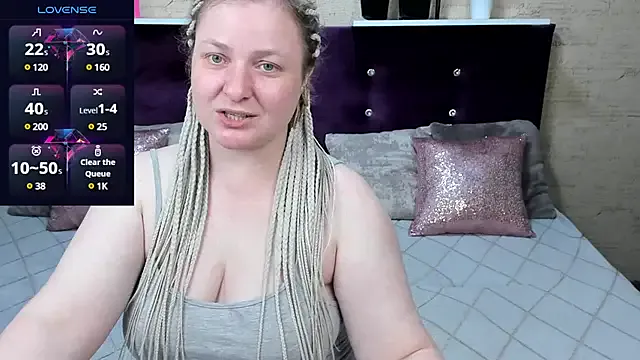 ChloeCerisse – webcam model profile photo Image 13