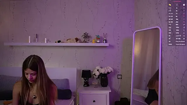 AmelyLu – webcam model profile photo Image 8