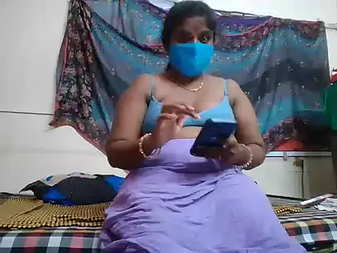 AyshaConnor – webcam model profile photo Image 3