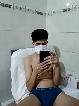 Anisyia – webcam model profile photo Image 2