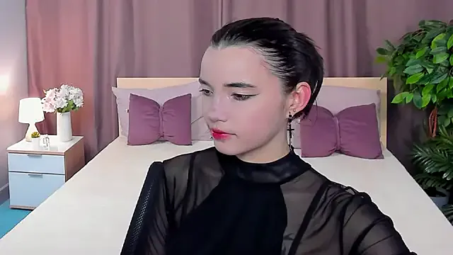 avolood – webcam model profile photo Image 18