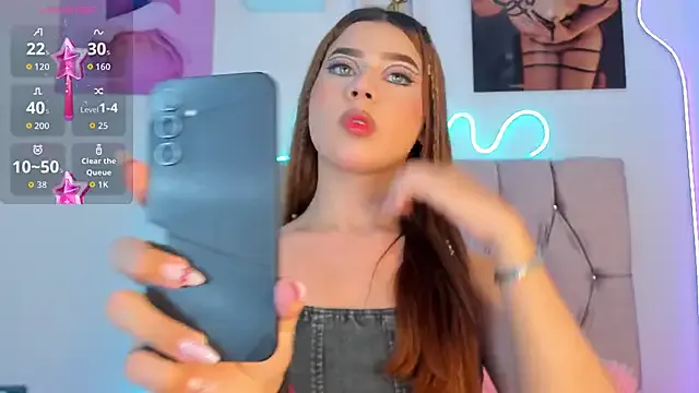 MiraKova – webcam model profile photo Image 19