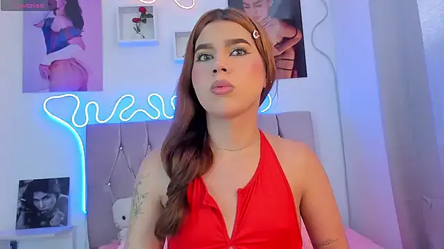 MiraKova – webcam model profile photo Image 7