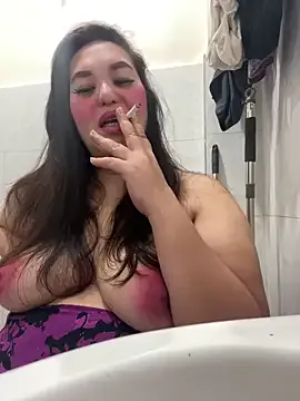 RoxyBuch – webcam model profile photo Image 2