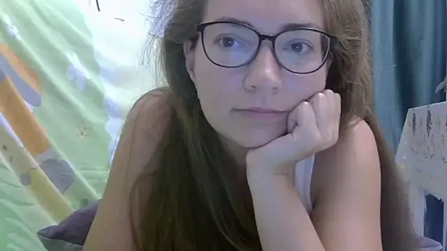 Aleja – webcam model profile photo Image 7