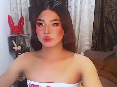 maataaan – webcam model profile photo Image 10