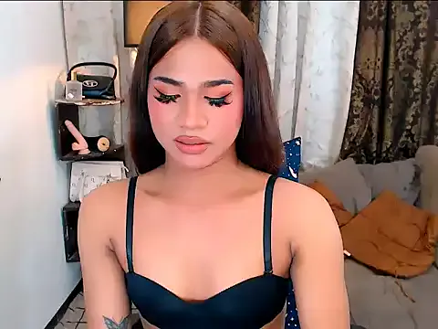 maataaan – webcam model profile photo Image 19