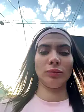 aly_golden_ – webcam model profile photo Image 15