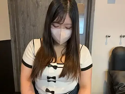 Dolce – webcam model profile photo Image 16