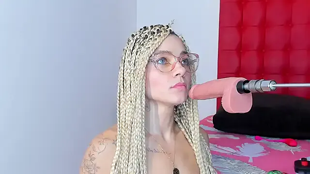 AylinNaughty Image 2