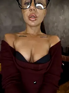 Horny-Rose-Fantasy – webcam model profile photo Image 5