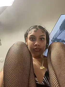 AdrennaLynee – webcam model profile photo Image 6