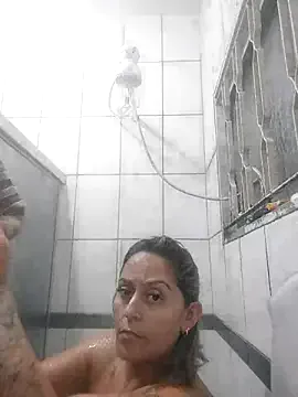 baixinhaloira – webcam model profile photo