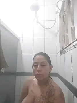 ErzabelLew – webcam model profile photo Image 7