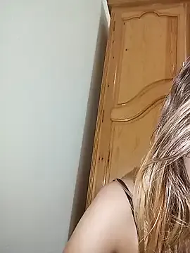 LisaRoze – webcam model profile photo Image 19