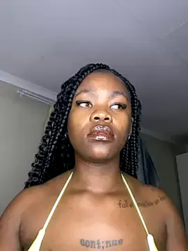 AllegraEssen – webcam model profile photo Image 6