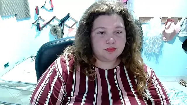 Sime_Naughty – webcam model profile photo Image 7
