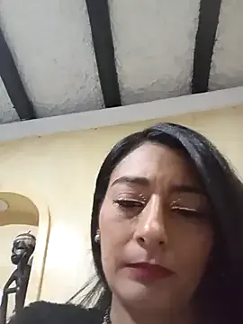 EsmeBrowm – webcam model profile photo Image 3