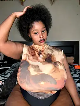 IsabelaGuerra – webcam model profile photo Image 11