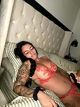 IvyStuart – webcam model profile photo Image 17