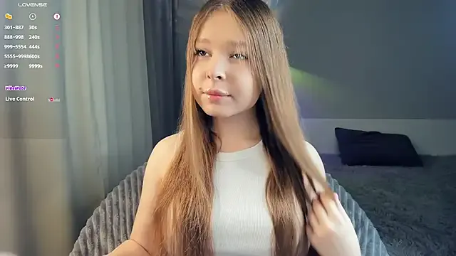 ROSE-ELEENA – webcam model profile photo Image 8