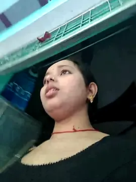 EsmeBrowm – webcam model profile photo Image 12