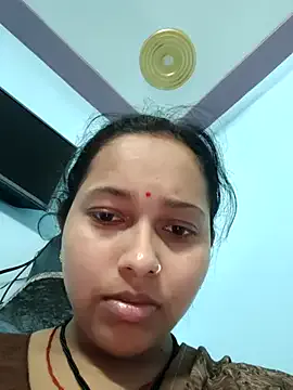 EsmeBrowm – webcam model profile photo Image 8