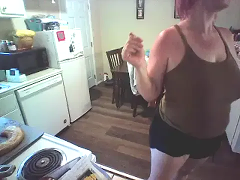 Big-Tits-McGee Image 8