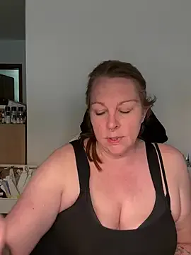 Big_Beautiful_MILF Image 2