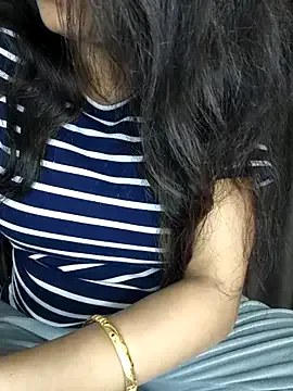 big_tits-queen's Thumb Image