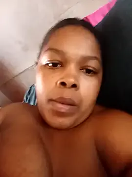 AthenaStar – webcam model profile photo Image 6