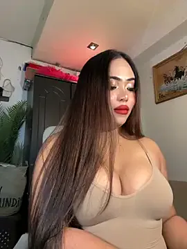 YuliyaLasker – webcam model profile photo Image 17