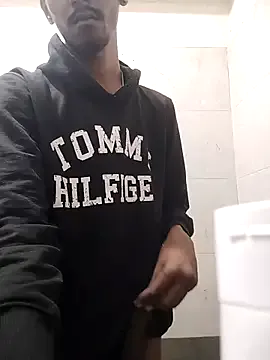 AdrianaAndrade – webcam model profile photo Image 8