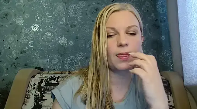 BlondeFox Image 3