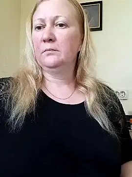 blondyaguar Image 12