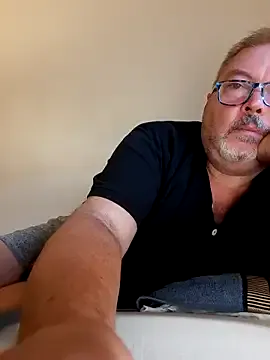 SerenaStar – webcam model profile photo Image 14