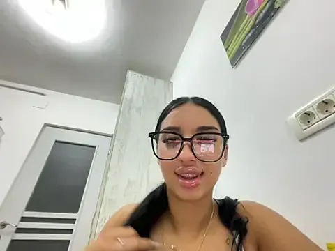mixedbabygigi – webcam model profile photo Image 16