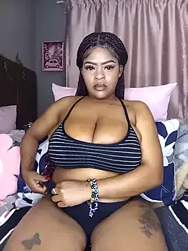 EvieEvans – webcam model profile photo Image 13