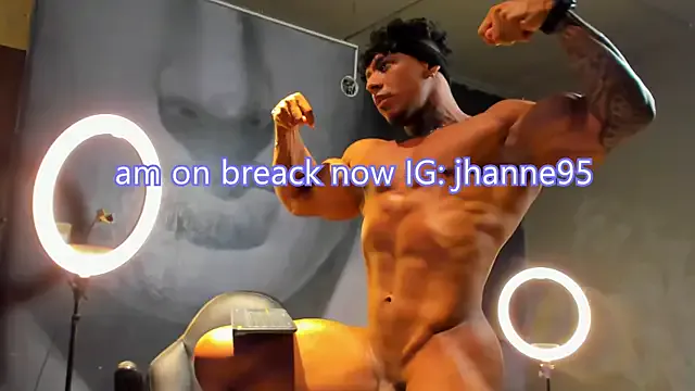 CurlyElisa – webcam model profile photo Image 3