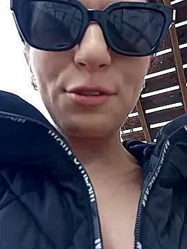 licky_lu – webcam model profile photo Image 7
