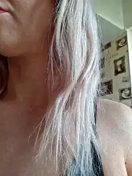 AliceSampaoli – webcam model profile photo Image 5