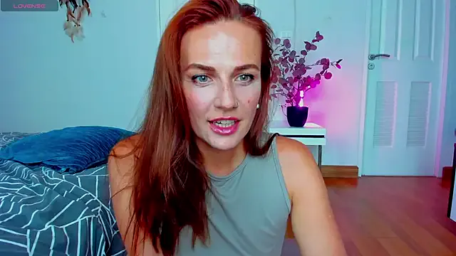 lulu_italy – webcam model profile photo Image 6