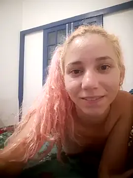 Evie – webcam model profile photo Image 3