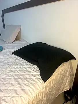 jannemary – webcam model profile photo Image 4