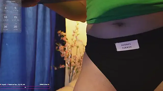 Mis_malika2 – webcam model profile photo Image 15