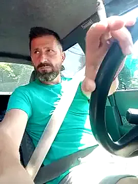 LT-333 – webcam model profile photo Image 10