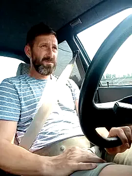 LT-333 – webcam model profile photo Image 12