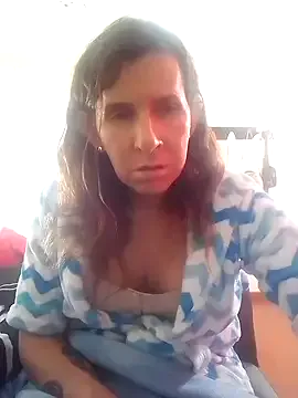 EngelCoyner – webcam model profile photo Image 8