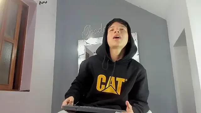 Clarasense__ – webcam model profile photo Image 8